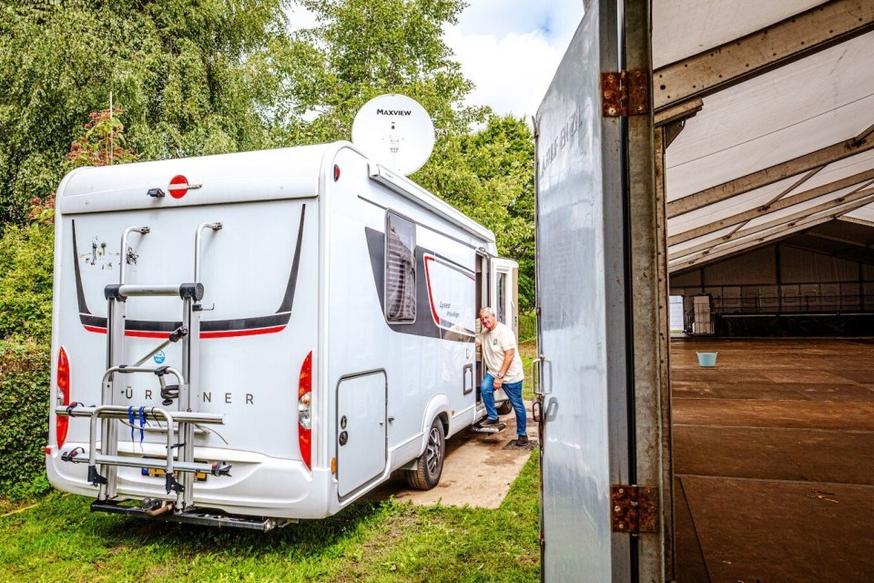 Camper